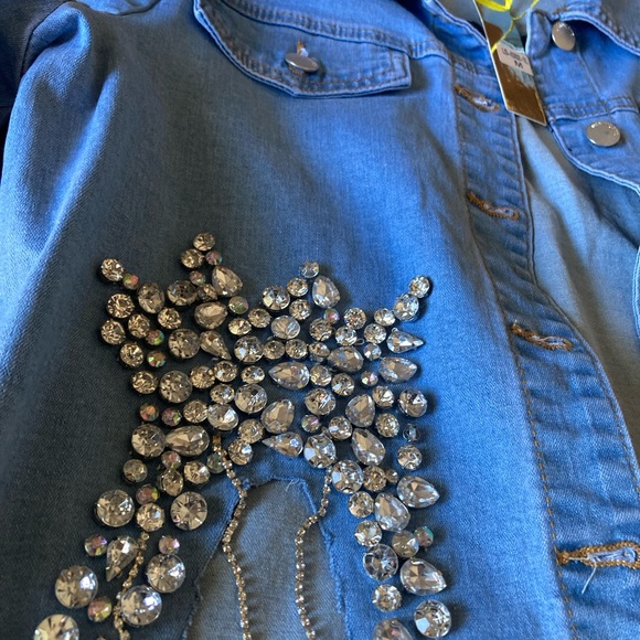 Jacket - Picture 3 of 11